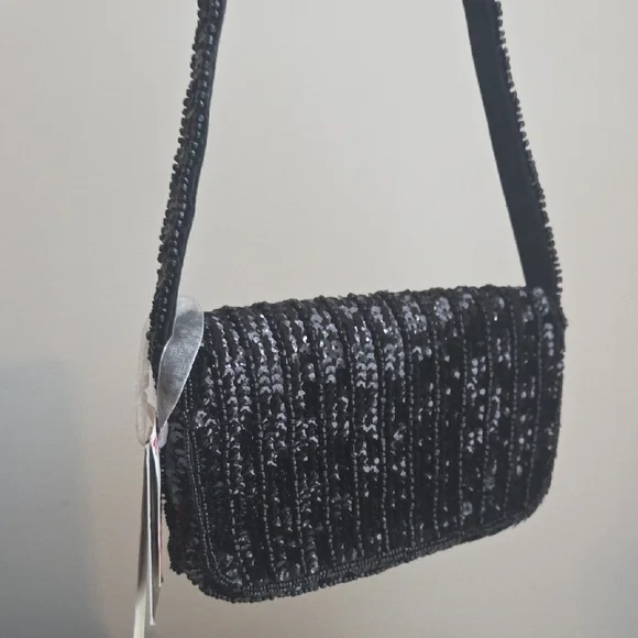 Black Sequin Beaded Clutch Shoulder Bag with Champagne Motif - Picture 10 of 13